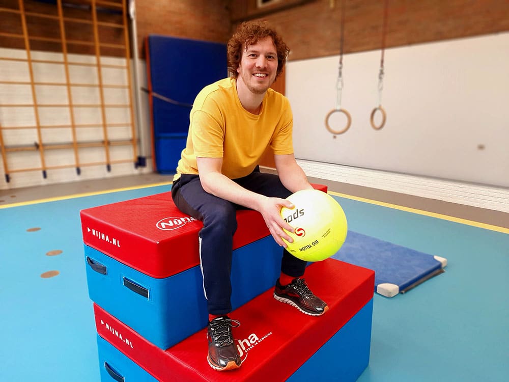 Coen Speelman in de gymzaal