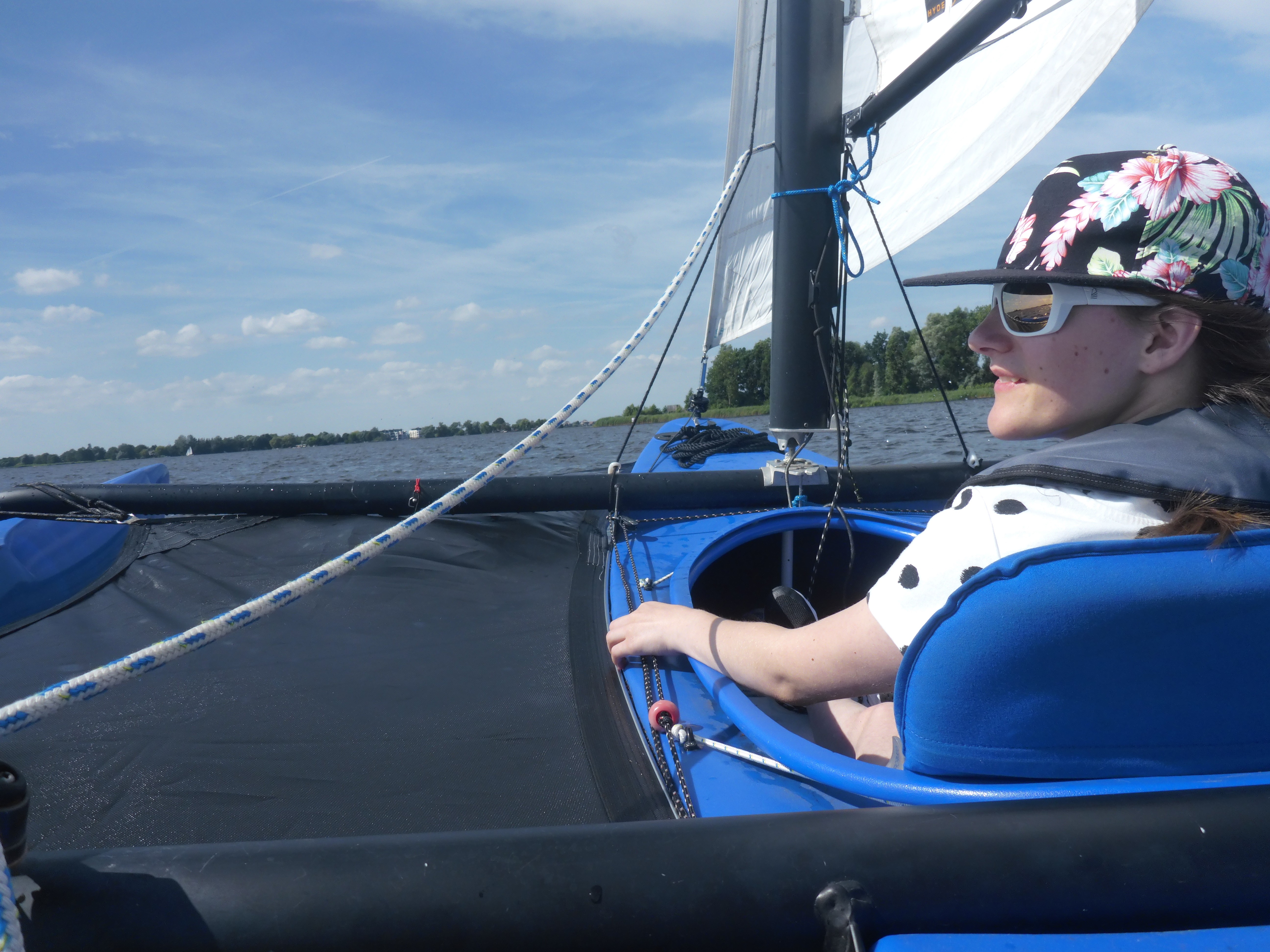 Claudia in een zeilboot