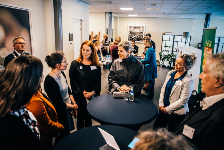 Marian Officier en koningin Máxima Marian Officier en koningin Máxima